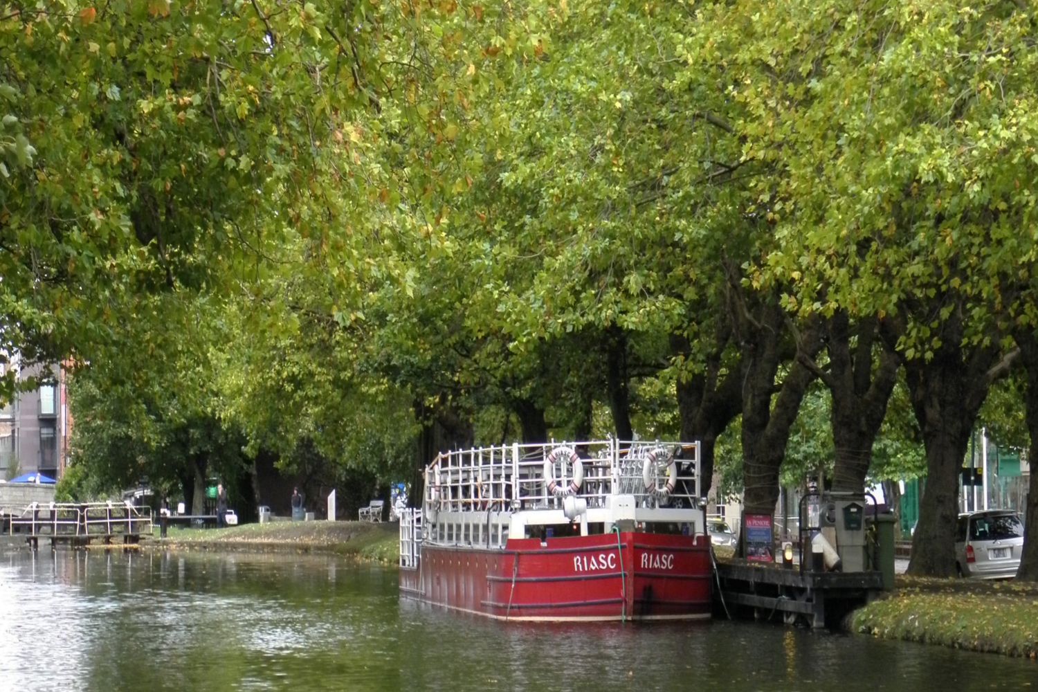 barge on Grand Canalap