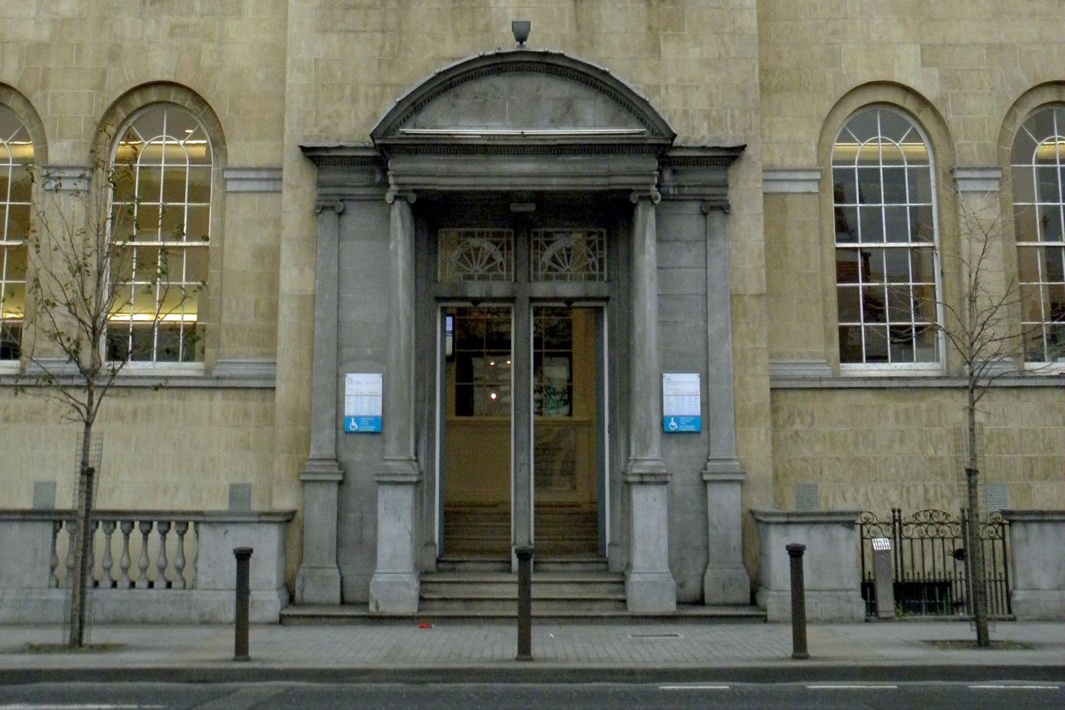 building on Pearse St (front of)ap